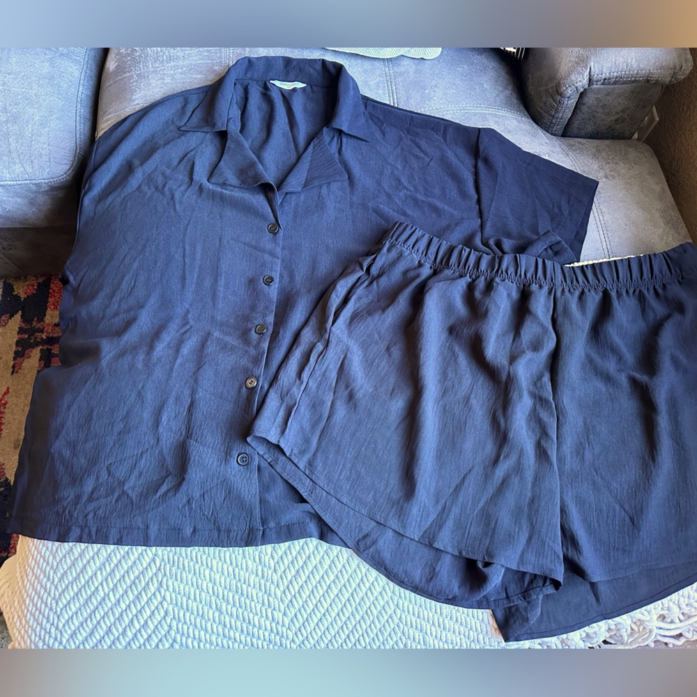 Black plus size shirt and short set 2x